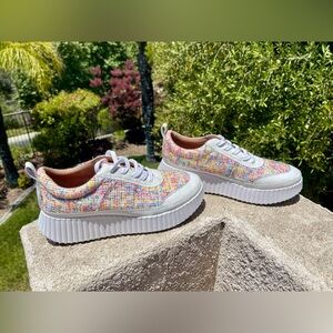 NWT Zodiac brand “Cooper” sneakers